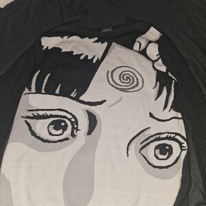 Graphic Black and White Sweater